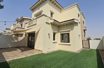 Landscaped | Close to Park and Pool | Fully upgraded I Vacant