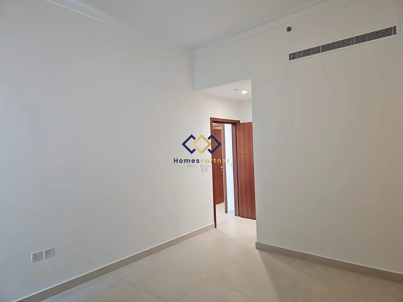 Vacant | Golf and Lake View | Ready To Move In