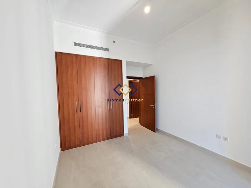 Vacant | Golf and Lake View | Ready To Move In