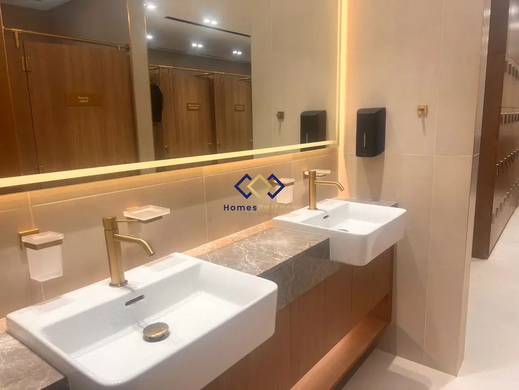 Waterfront Elegance I Sleek, Brand New I Pristine Studio