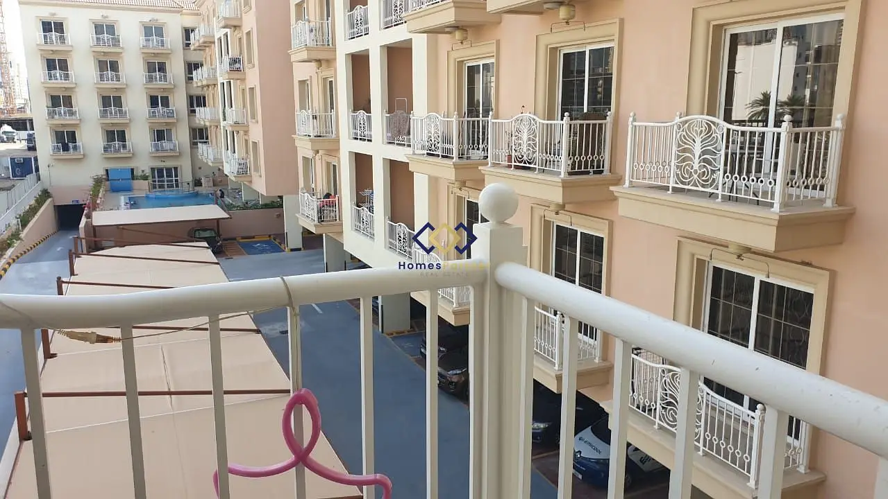 Vacant on Transfer | 1BR | Vastu-Compliant | 2 Balconies