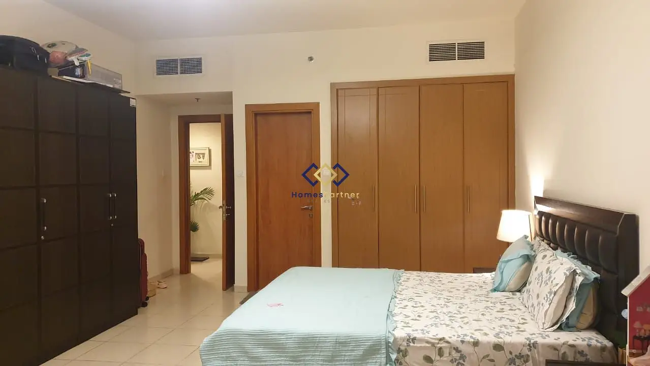 Vacant on Transfer | 1BR | Vastu-Compliant | 2 Balconies