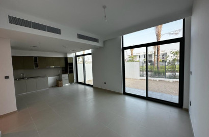 | SPACIOUS | MODERN LAYOUT | 4 BED TOWNHOUSE IN ARABIAN RANCHES SUN FOR SALE |