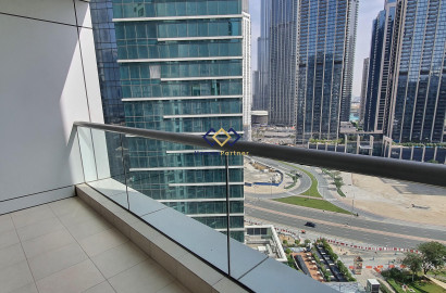 2 BEDROOMS IN EXECUTIVE TOWER | BURJ KHALIFA VIEW | VACANT | WELL MAINTAINED