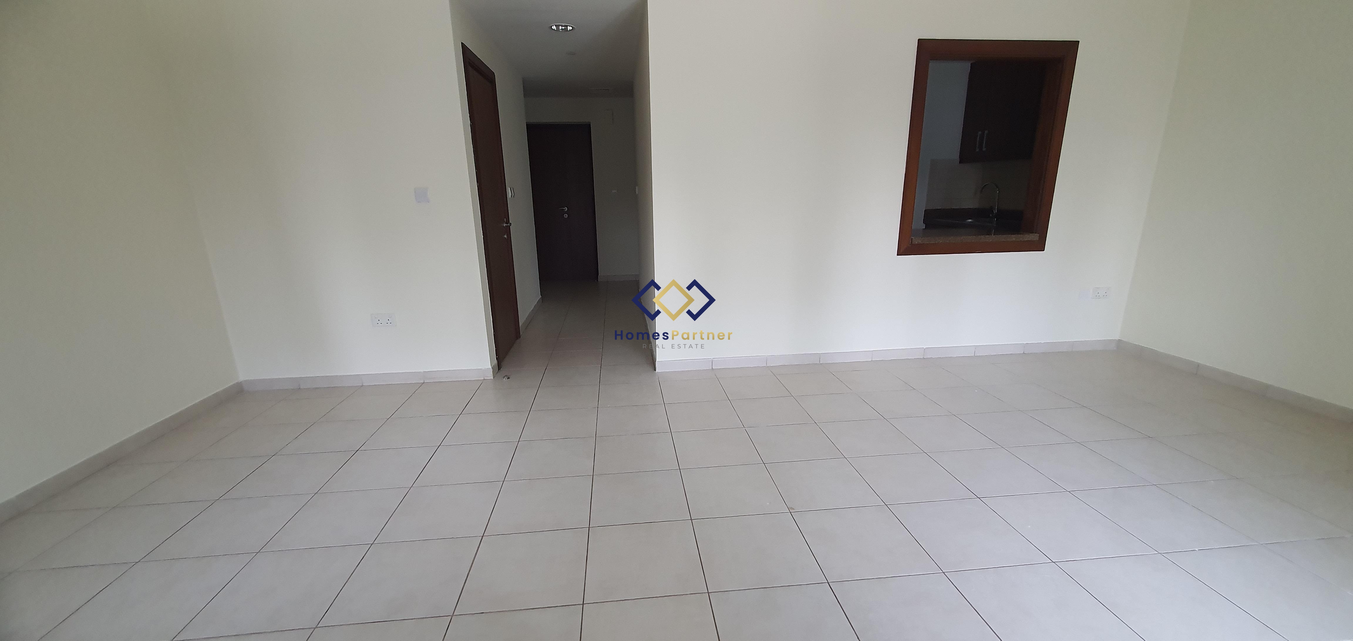 2 BEDROOMS IN EXECUTIVE TOWER | BURJ KHALIFA VIEW | VACANT | WELL MAINTAINED